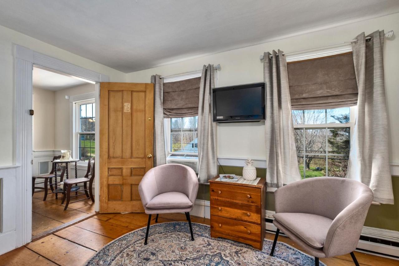 Youngtown Inn Lincolnville Buitenkant foto
